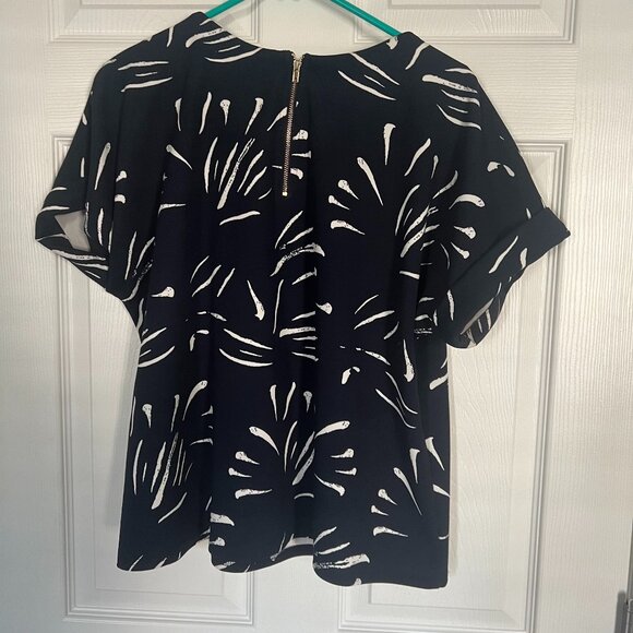 Mellody Women Top in Large: Blue and White - Picture 2 of 5